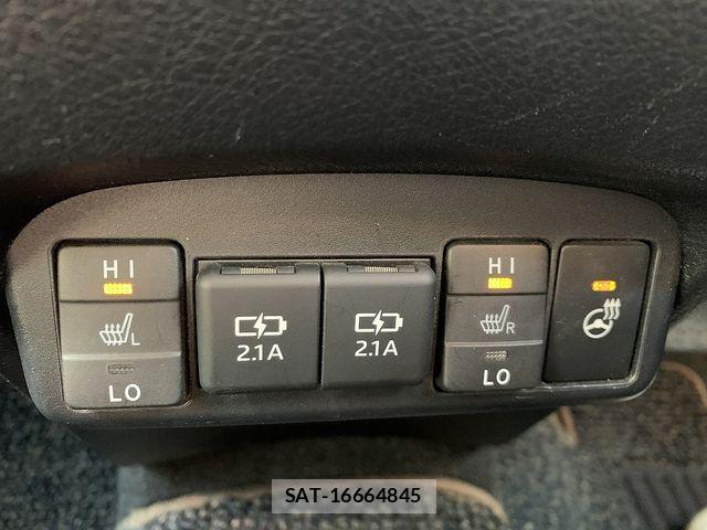 Toyota SIENTA 2020-03 8438893-7