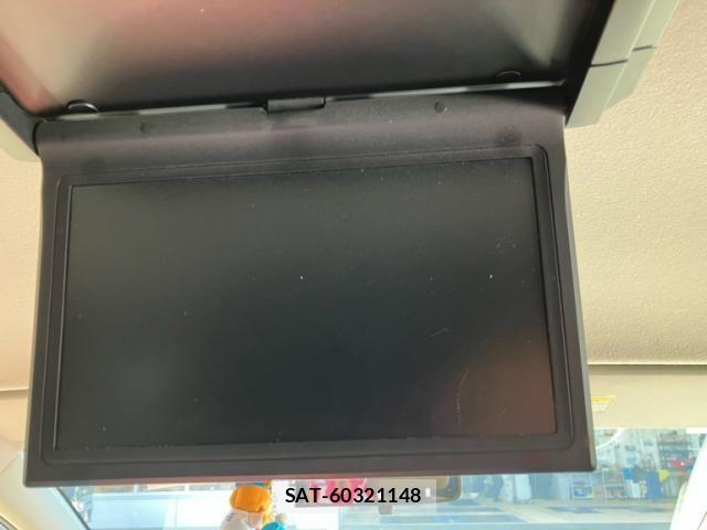 Toyota SIENTA 2016-07 8438899-14