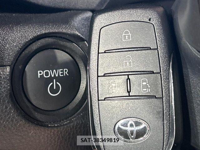 Toyota SIENTA 2025-09 8458426-4