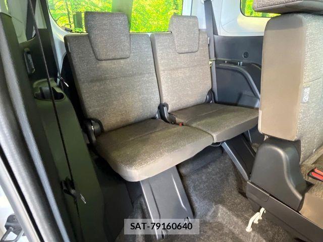 Toyota SIENTA 2026-06 8458421-9