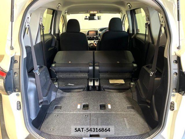 Toyota SIENTA 2016-02 8458431-13