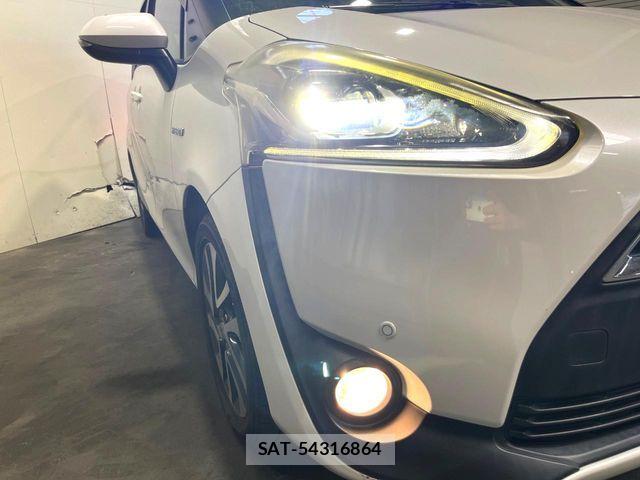 Toyota SIENTA 2016-02 8458431-15