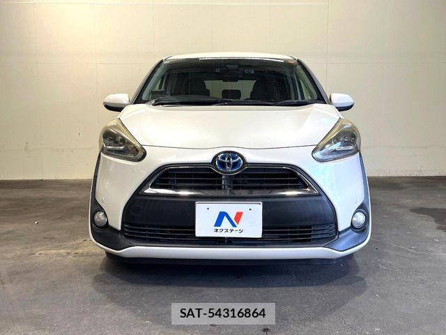 Toyota SIENTA 2016-02 8458431-17