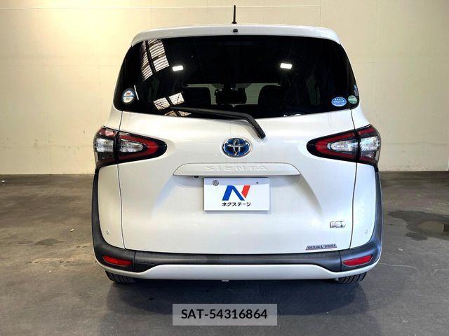 Toyota SIENTA 2016-02 8458431-18