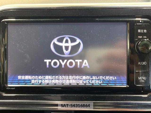 Toyota SIENTA 2016-02 8458431-2