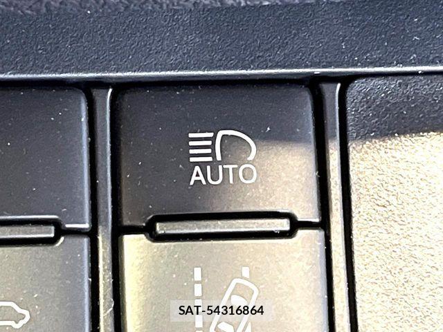 Toyota SIENTA 2016-02 8458431-7