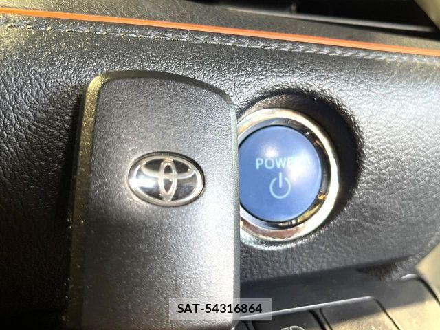 Toyota SIENTA 2016-02 8458431-8