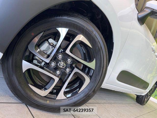 Toyota SIENTA 2026-06 8458423-13