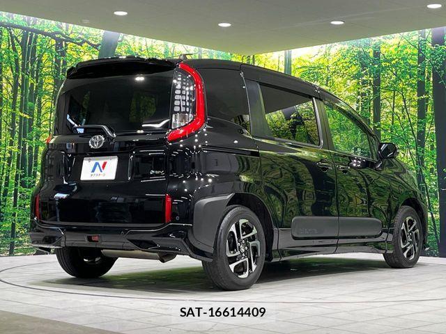 Toyota SIENTA 2024-06 8458422-18