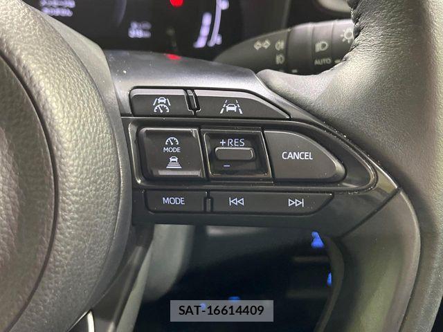 Toyota SIENTA 2024-06 8458422-5