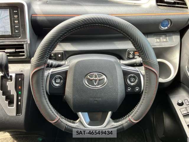 Toyota SIENTA 2015-11 8458429-10