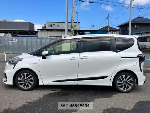 Toyota SIENTA 2015-11 8458429-14