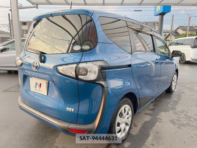 Toyota SIENTA 2015-11 8486083-10