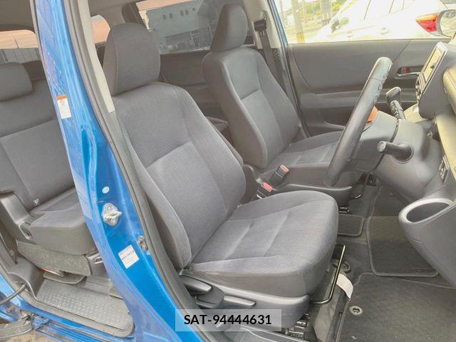 Toyota SIENTA 2015-11 8486083-12