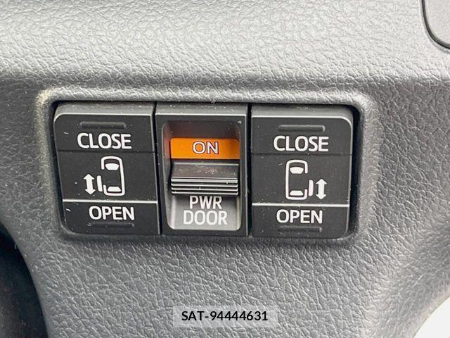 Toyota SIENTA 2015-11 8486083-4