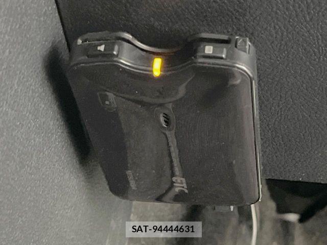 Toyota SIENTA 2015-11 8486083-5