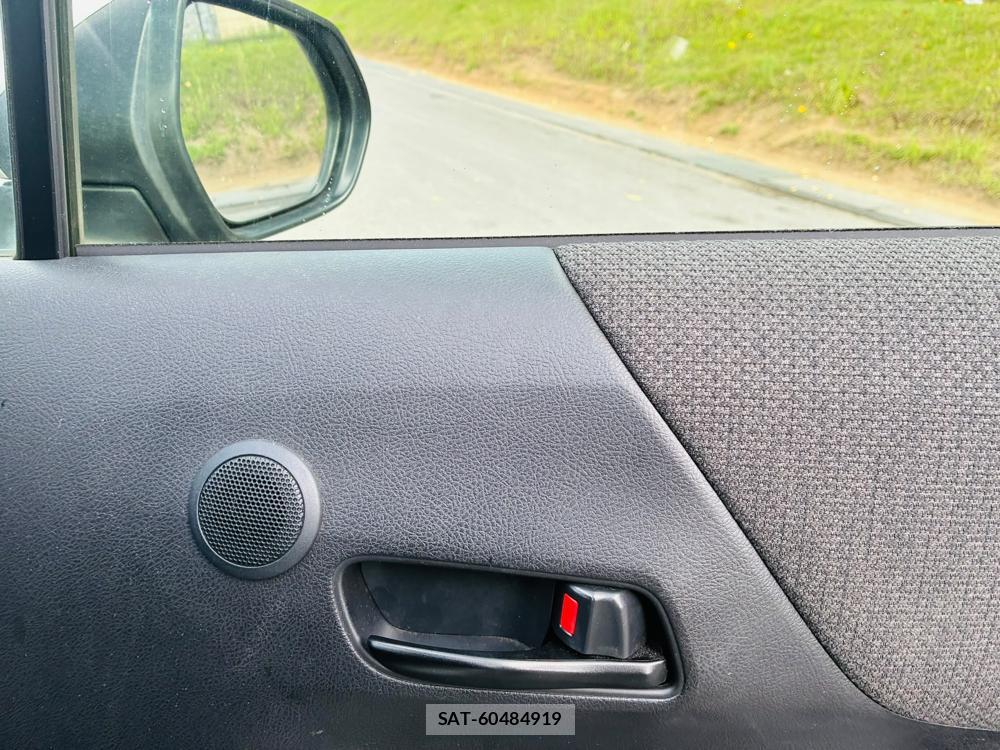 Toyota SIENTA 2020-07 8079879-19