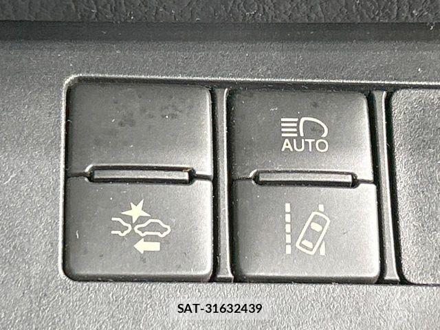 Toyota SIENTA 2016-01 8527383-4