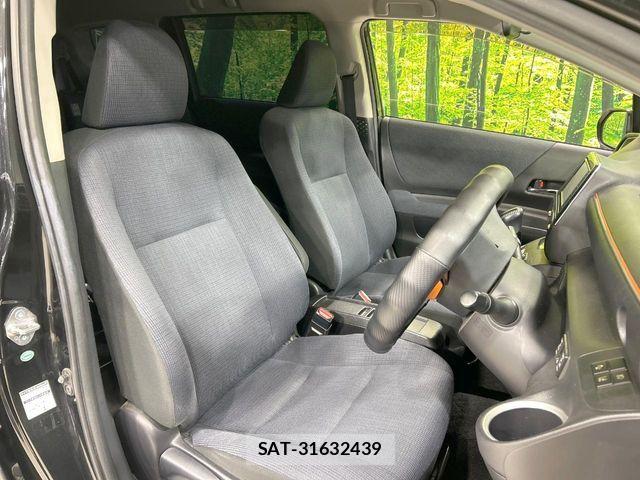 Toyota SIENTA 2016-01 8527383-7