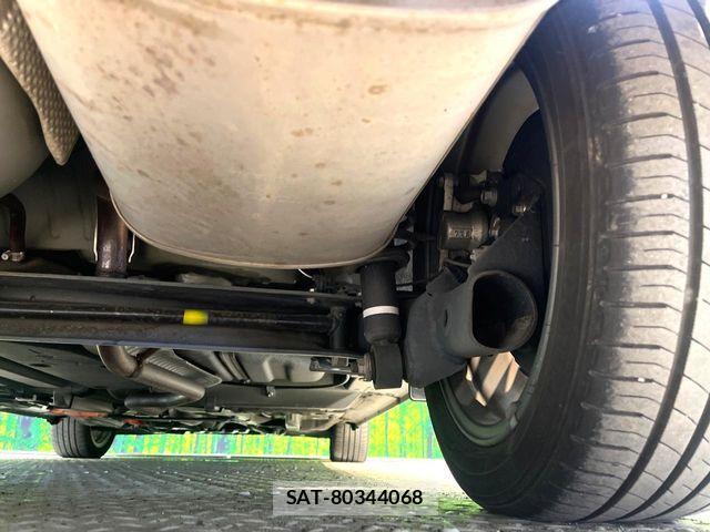 Toyota SIENTA 2018-01 8527380-9