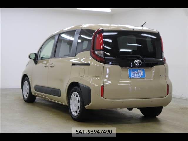 Toyota SIENTA 2024-08 8527378-19