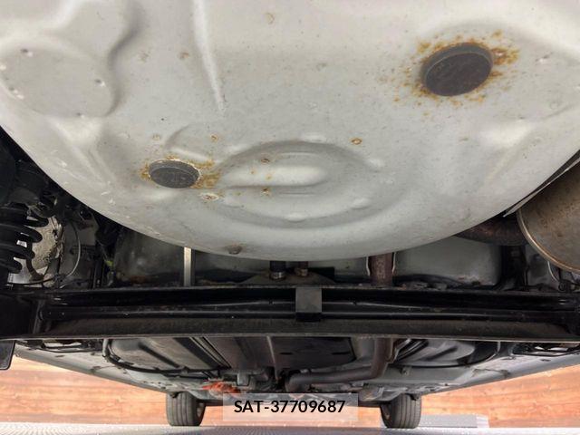 Toyota SIENTA 2015-11 8527385-18