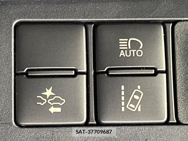 Toyota SIENTA 2015-11 8527385-6