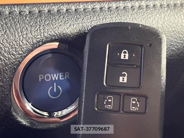 Toyota SIENTA 2015-11 8527385-7