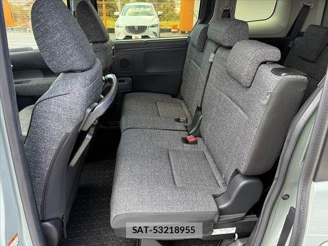 Toyota SIENTA 2022-09 8563546-18