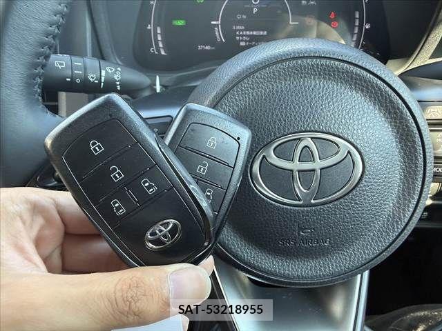 Toyota SIENTA 2022-09 8563546-22