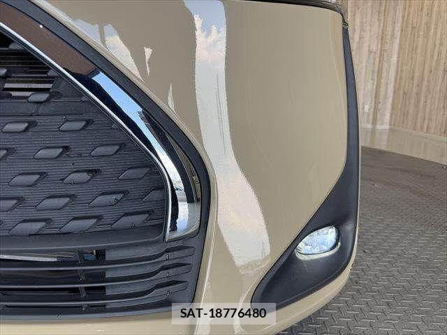 Toyota SIENTA 2019-09 8563549-11