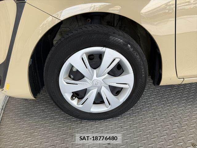 Toyota SIENTA 2019-09 8563549-12