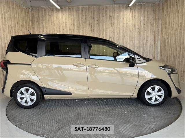 Toyota SIENTA 2019-09 8563549-15