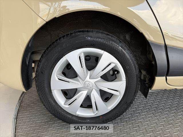 Toyota SIENTA 2019-09 8563549-27