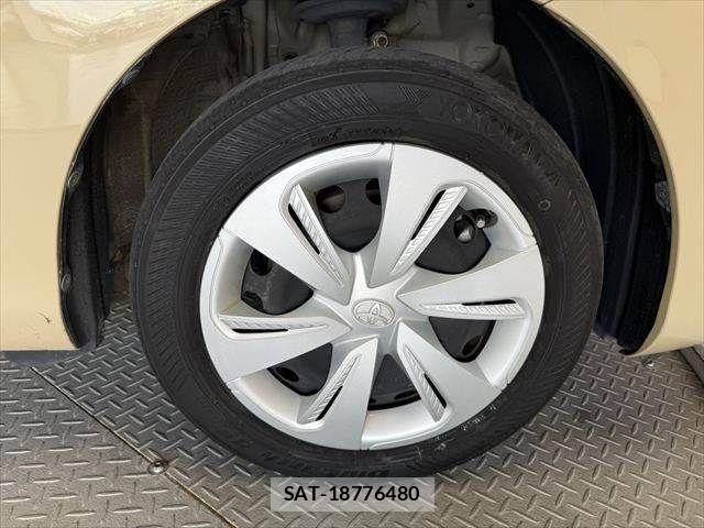 Toyota SIENTA 2019-09 8563549-28