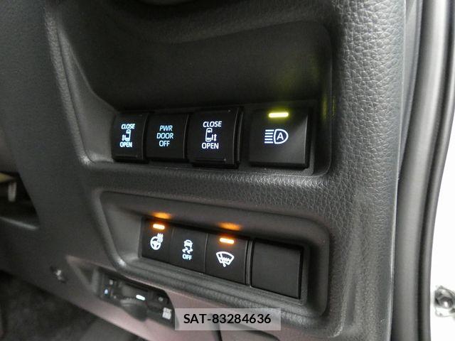 Toyota SIENTA 2026-01 8563544-12
