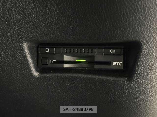 Toyota SIENTA 2015-09 8563548-14