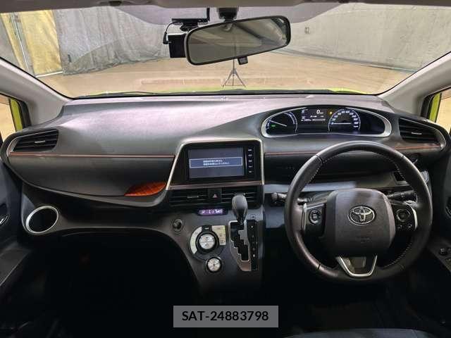 Toyota SIENTA 2015-09 8563548-17