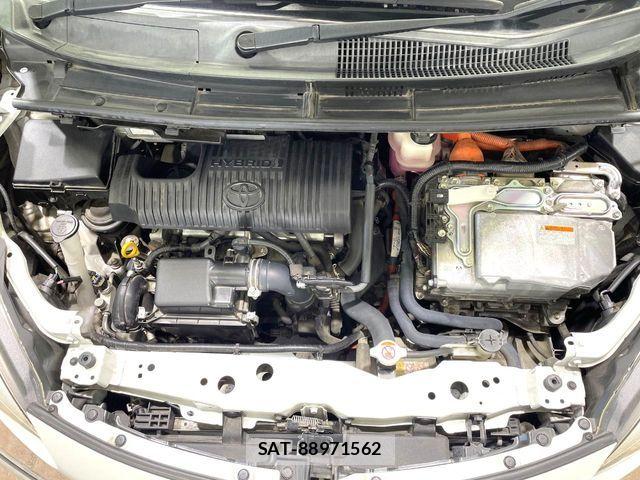 Toyota SIENTA 2019-01 8563547-17