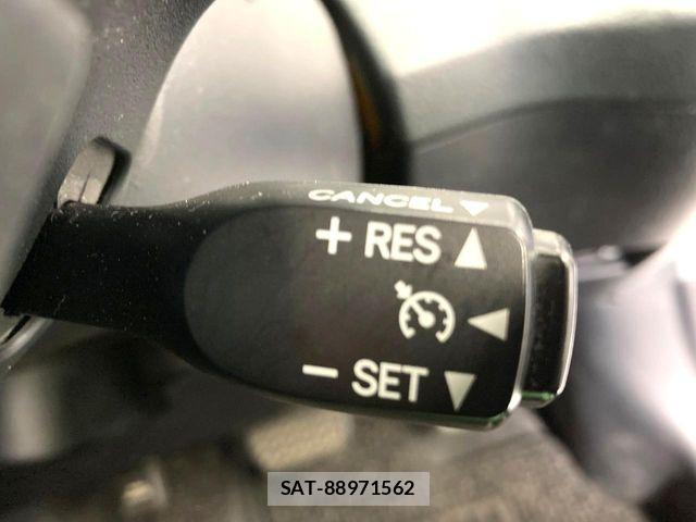 Toyota SIENTA 2019-01 8563547-6