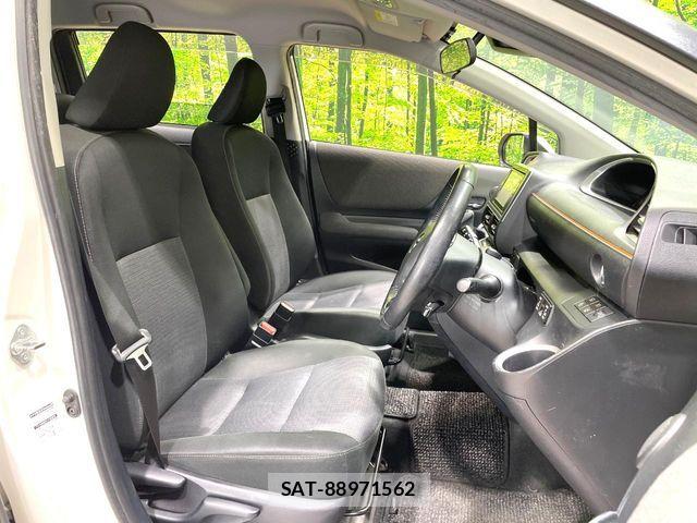 Toyota SIENTA 2019-01 8563547-7