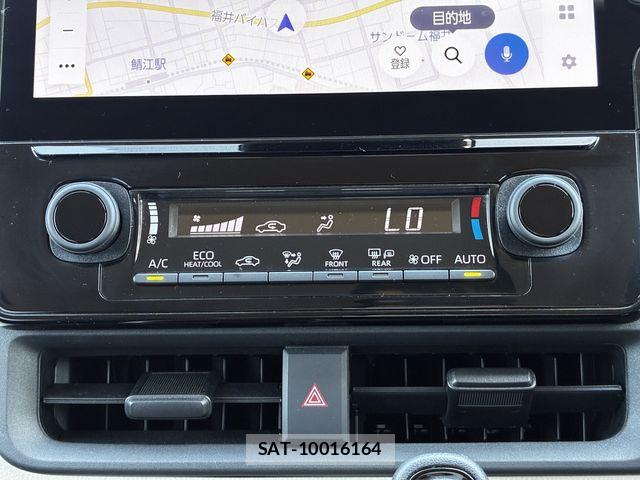 Toyota SIENTA 2023-10 8563545-17
