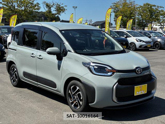 Toyota SIENTA 2023-10 8563545-5