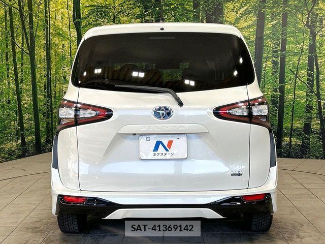 Toyota SIENTA 2017-06 8628903-15