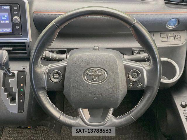 Toyota SIENTA 2017-08 8628906-11