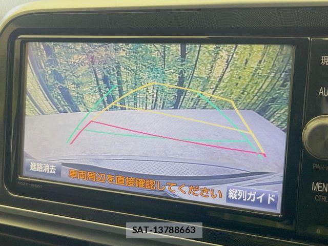 Toyota SIENTA 2017-08 8628906-3