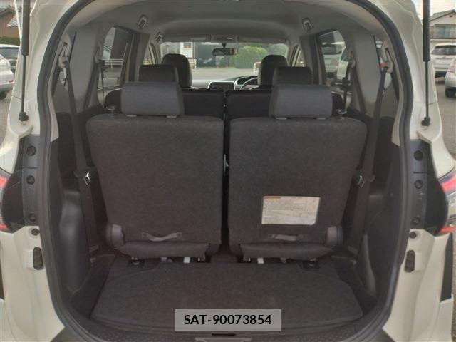 Toyota SIENTA 2016-01 8628905-14