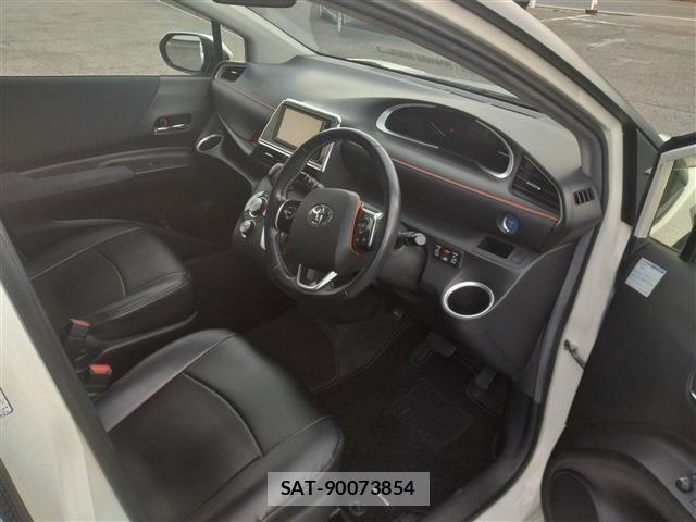 Toyota SIENTA 2016-01 8628905-16