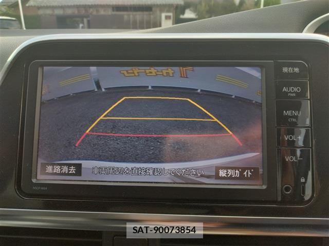 Toyota SIENTA 2016-01 8628905-26