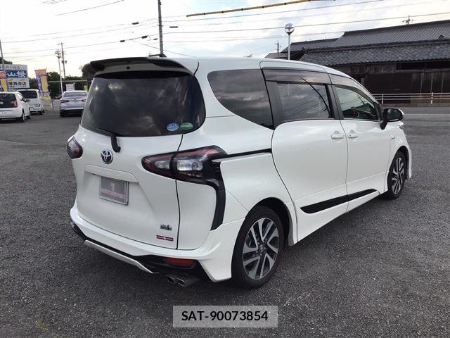 Toyota SIENTA 2016-01 8628905-4